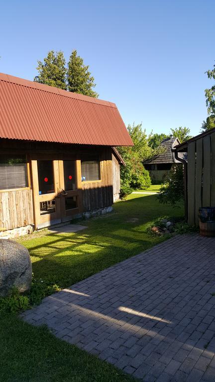 Viesu Nams Klanas Hotel Engure Exterior foto
